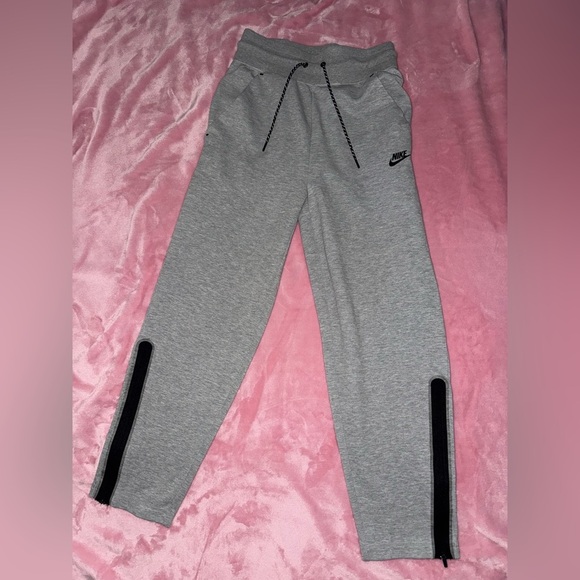 Nike Womens Sportswear Tech Fleece Pants Grey Sz Small - Picture 1 of 5